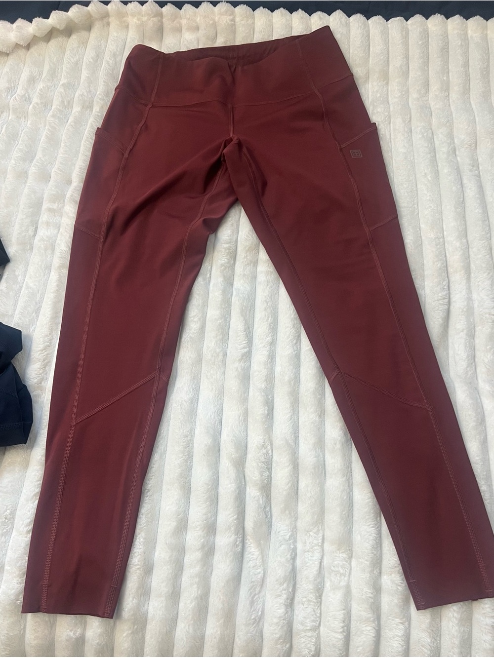 5.11 Tactical Pysical Training Leggings in Navy, Black & Burgundy Sz Medium - Picture 2 of 12